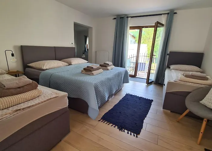 公寓 Brne Family House 波斯托伊纳