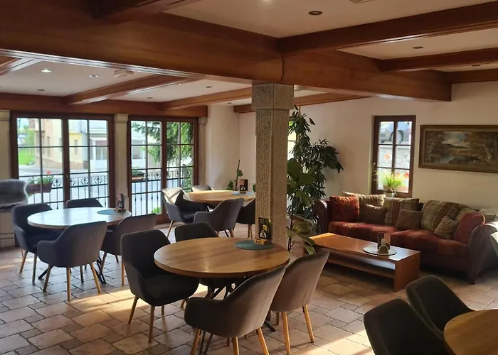 Brne Family House 波斯托伊纳