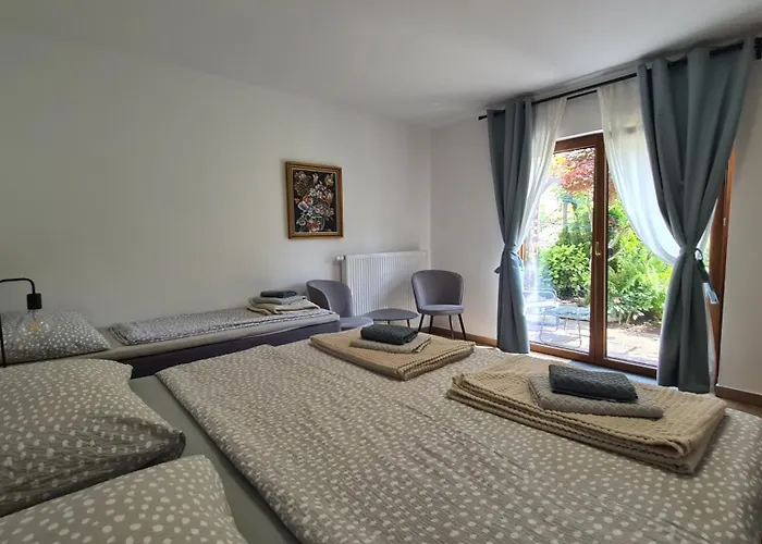 Brne Family House * 波斯托伊纳