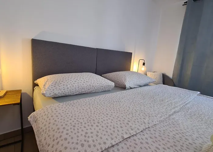 公寓 Brne Family House 波斯托伊纳